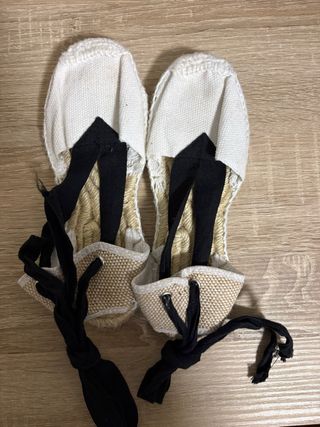 Espardeñas niño blancas y negras Talla 33