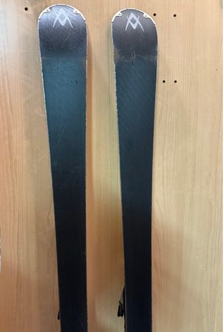 Esquís Völkl Tigershark , fijaciones Marker