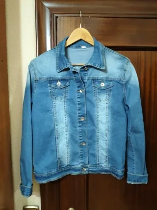 Cazadora vaquera, talla M