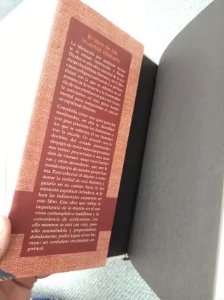 El libro de los muertos tibetano