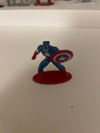 Figuras metálicas Marvel