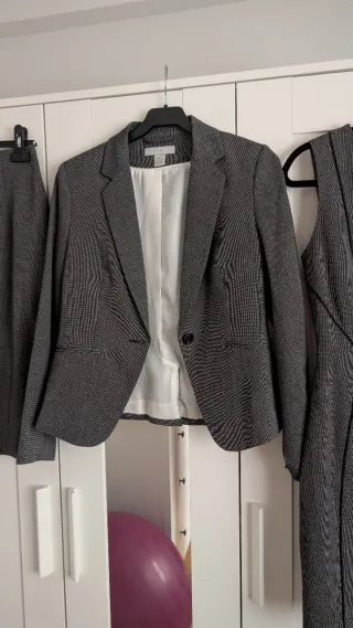 Traje de chaqueta, falda y vestido mujer negocio M