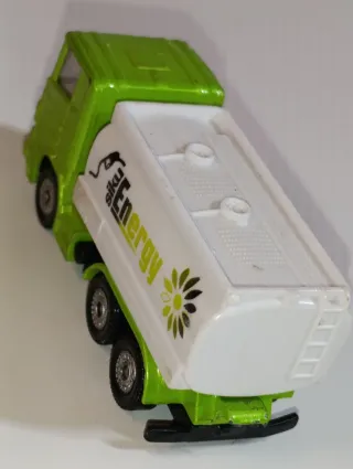 CAMION CISTERNA COMBUSTIBLE 1/64 SIKU