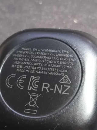 Samsung by AKG Negro