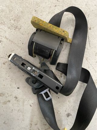 Cinturones BMW E46 318 Ci Delanteros y Traseros