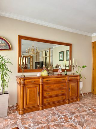 Conjunto Aparador y Espejo Madera Clásico