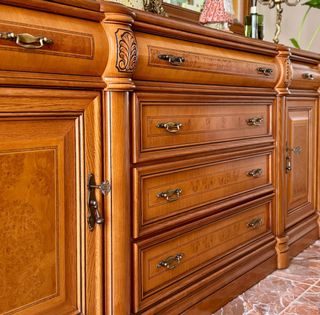 Conjunto Aparador y Espejo Madera Clásico