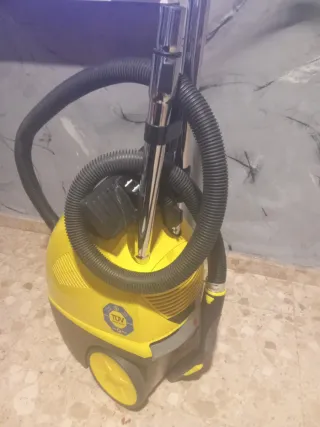 Aspirador Karcher DS 5500