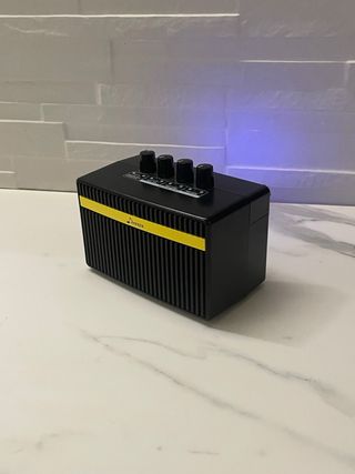 Pack Guitarra Eléctrica Negra + Accesorios