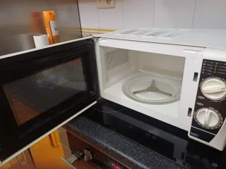 Microondas blanco FAIR LINE