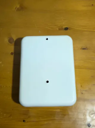 Caja para llaves gris. Precio negociable