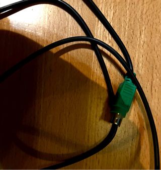 Ratón Genius antiguo con cable y teclado gigabyte