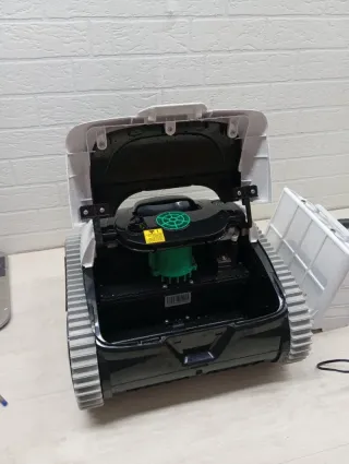 WYBOT C1 Robot Limpiafondos Piscina