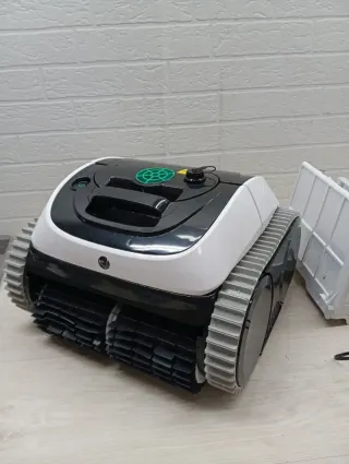 WYBOT C1 Robot Limpiafondos Piscina