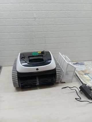 WYBOT C1 Robot Limpiafondos Piscina