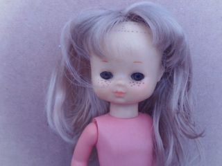 Muñeca Lesly Famosa antigua 10 pecas