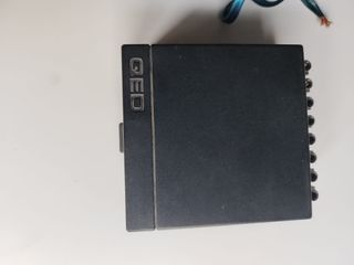 QED MA-17 - Conmutador Altavoces 2 Vías