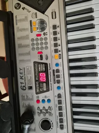 Teclado Electrónico MQ-001