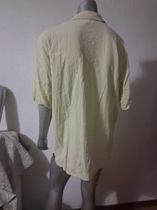 Camisa beige manga corta