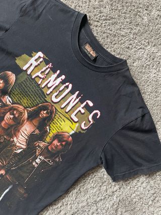 Camiseta Ramones Vintage (Solid Rock)