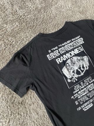 Camiseta Ramones Vintage (Solid Rock)
