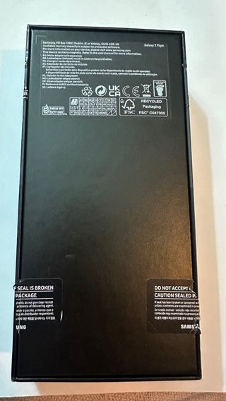 Nuovo Samsung Galaxy Z Flip 4 Prezzo negoziabile