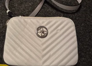 Bandolera Guess Blanca