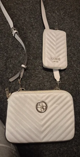 Bandolera Guess Blanca