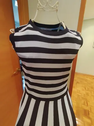 Vestido Kling rayas blanco y negro
