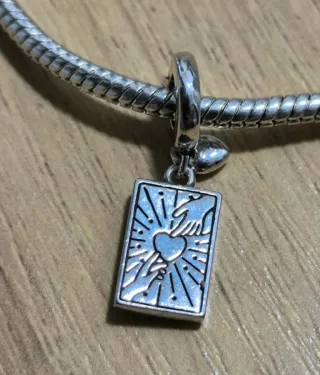 Charm Corazón Manos The Love