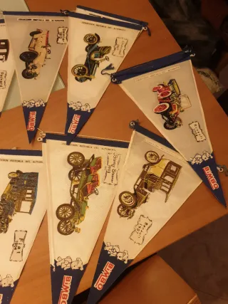 Colección Banderines Bimbo Historia Automóvil