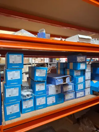 Material eléctrico variado