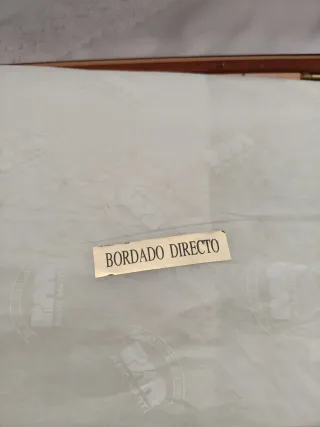 Juego de sábanas de algodón bordado