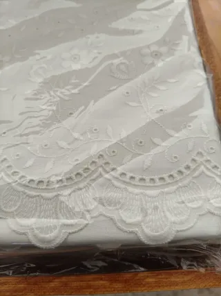 Juego de sábanas de algodón bordado