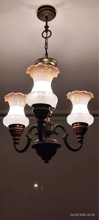 Lámpara de techo madera y metal