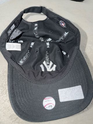 Gorra New Era NY Yankees Negra Ajustable