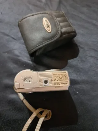 Fotocamera Digitale Nikon E4600