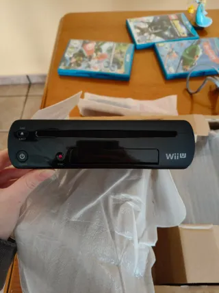 Nintendo Wii U Mario Kart 8 Premium Pack