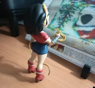 Figura Rock Candy Wonder Woman sin caja funko pop