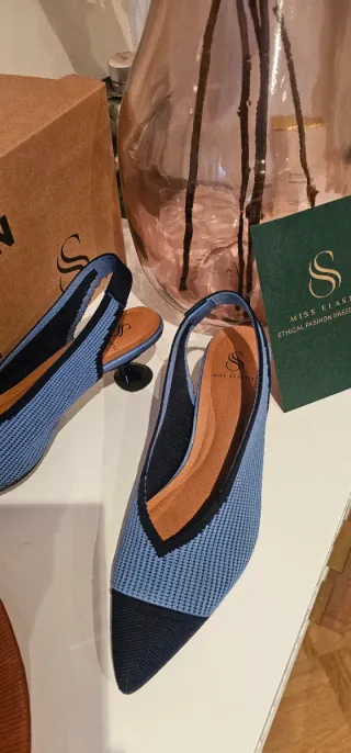 Zapatos Slingback Tacón Escultura Azul Negro