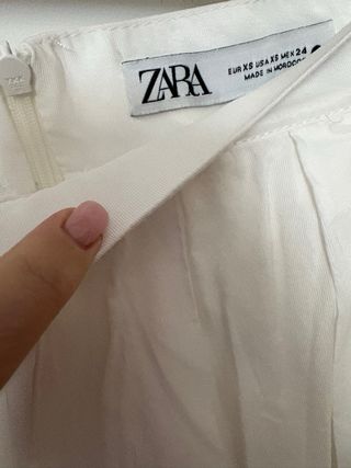 Falda Zara Blanca y Negra