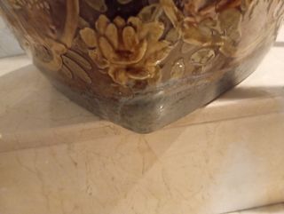 Cerámica China con Relieve