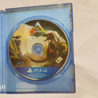 ARK: Survival Evolved PS4 Edición Japonesa