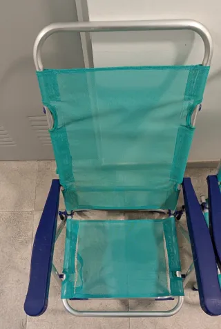2 Reposeras Playa Aluminio + Sombrilla Decathlon