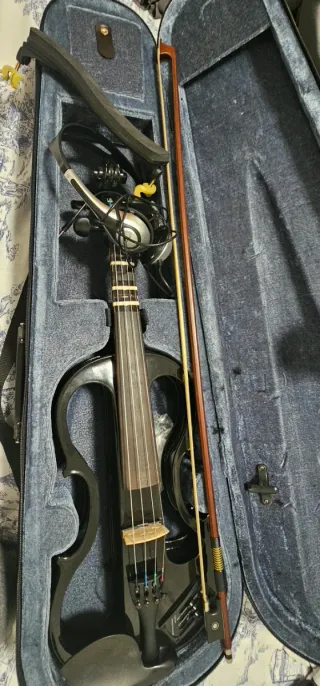 Violín Eléctrico Carlo Giordano EV202CB 4/4