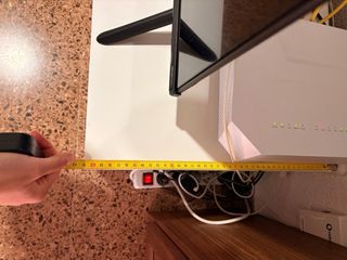 Mueble TV blanco y madera