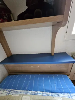 Dormitorio juvenil 2 camas completo de  madera