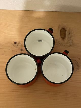 Set 3 Tazze vintage in metallo smaltato Rosso