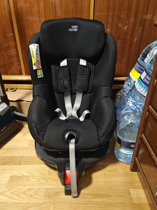 Britax Römer Dualfix M i-Size 360 ISOFIX