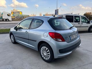 Peugeot 207 2010